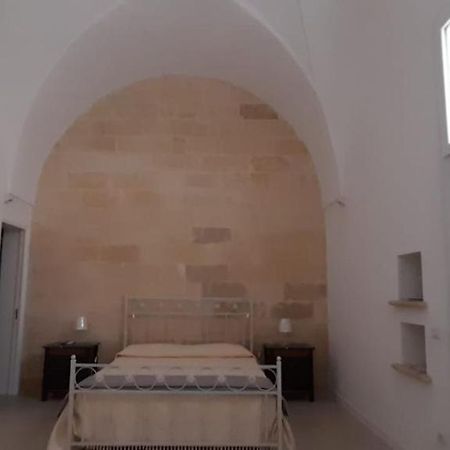 Casa Vacanze Laura S/C Лече Екстериор снимка